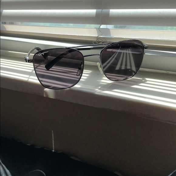 Salvatore Ferragamo Mens Sunglasses - Picture 4 of 4